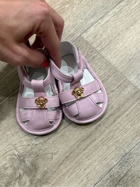 💯 baby Versace sandles